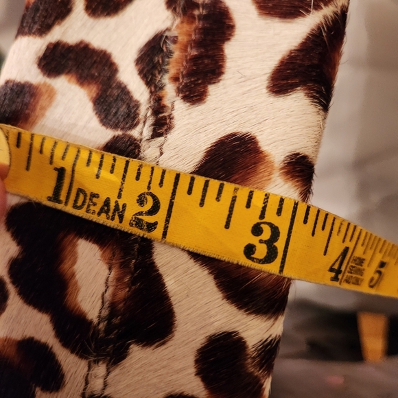 Don Caster Leather Purse - Picture 15 of 16